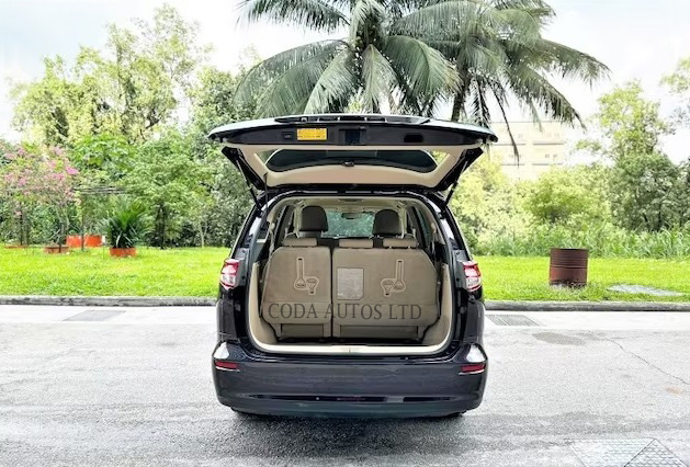 TOYOTA PREVIA